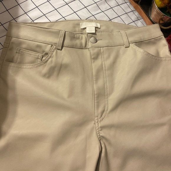 Cream colour, H&M leather pants - Picture 7 of 9